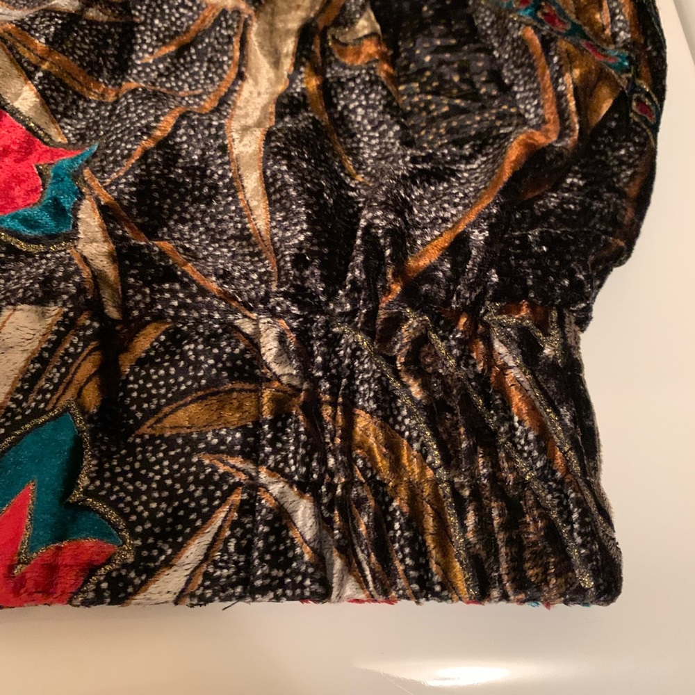 Colorful Velvet Jacket - Picture 6 of 8